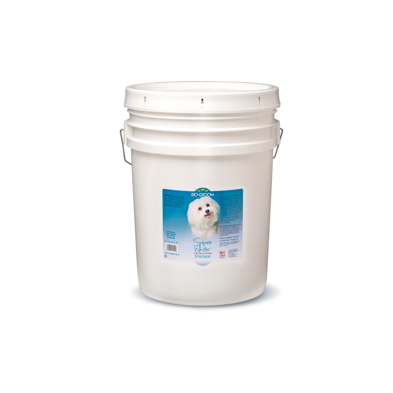 Biogroom Super White Coat Brightening Dog Shampoo, 18.9 litre